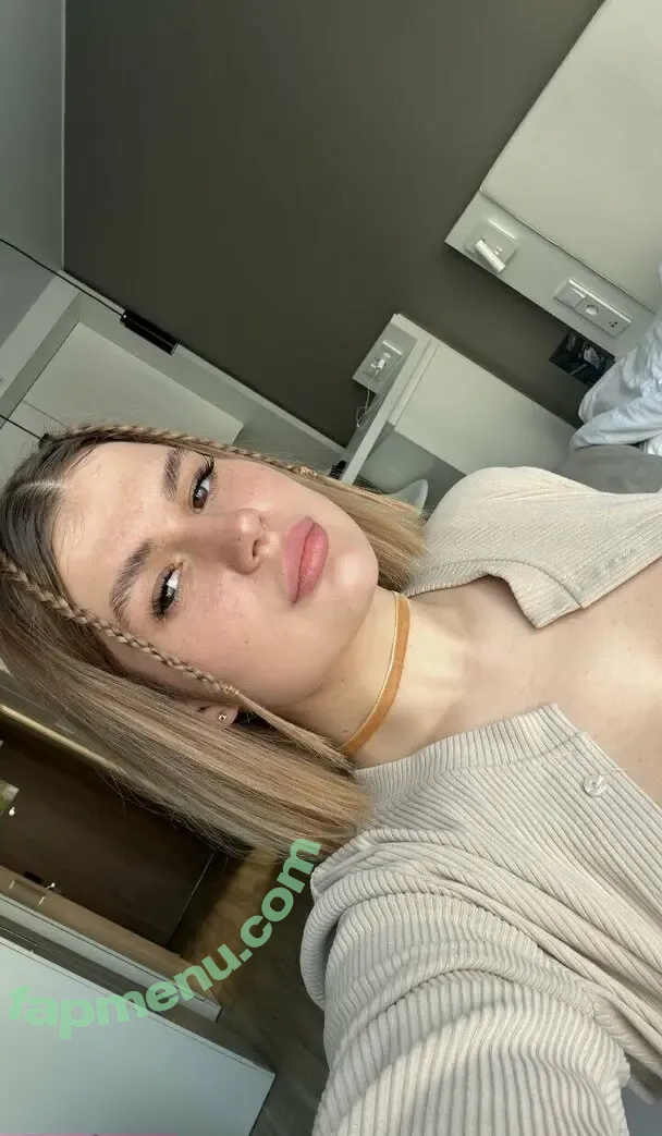 luna_page nude photo #0001 (imlunapage_)