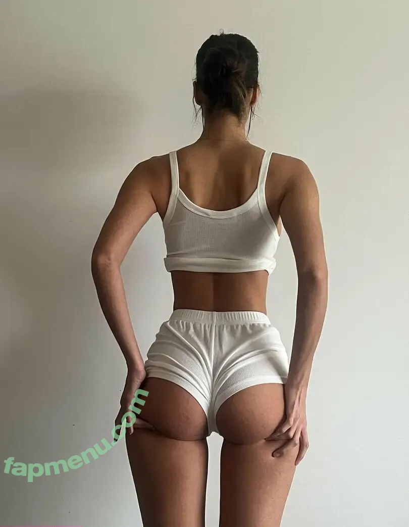Luna Piombanti nude photo #0052 (lucedellaluna / lunapiombanti)
