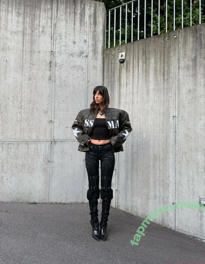 Luna Piombanti nude photo #0126 (lucedellaluna / lunapiombanti)