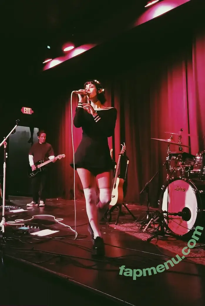 Luna Shadows nude photo #0029 (lunaxshadows / shadowluna)