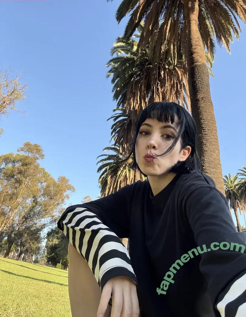 Luna Shadows nude photo #0031 (lunaxshadows / shadowluna)