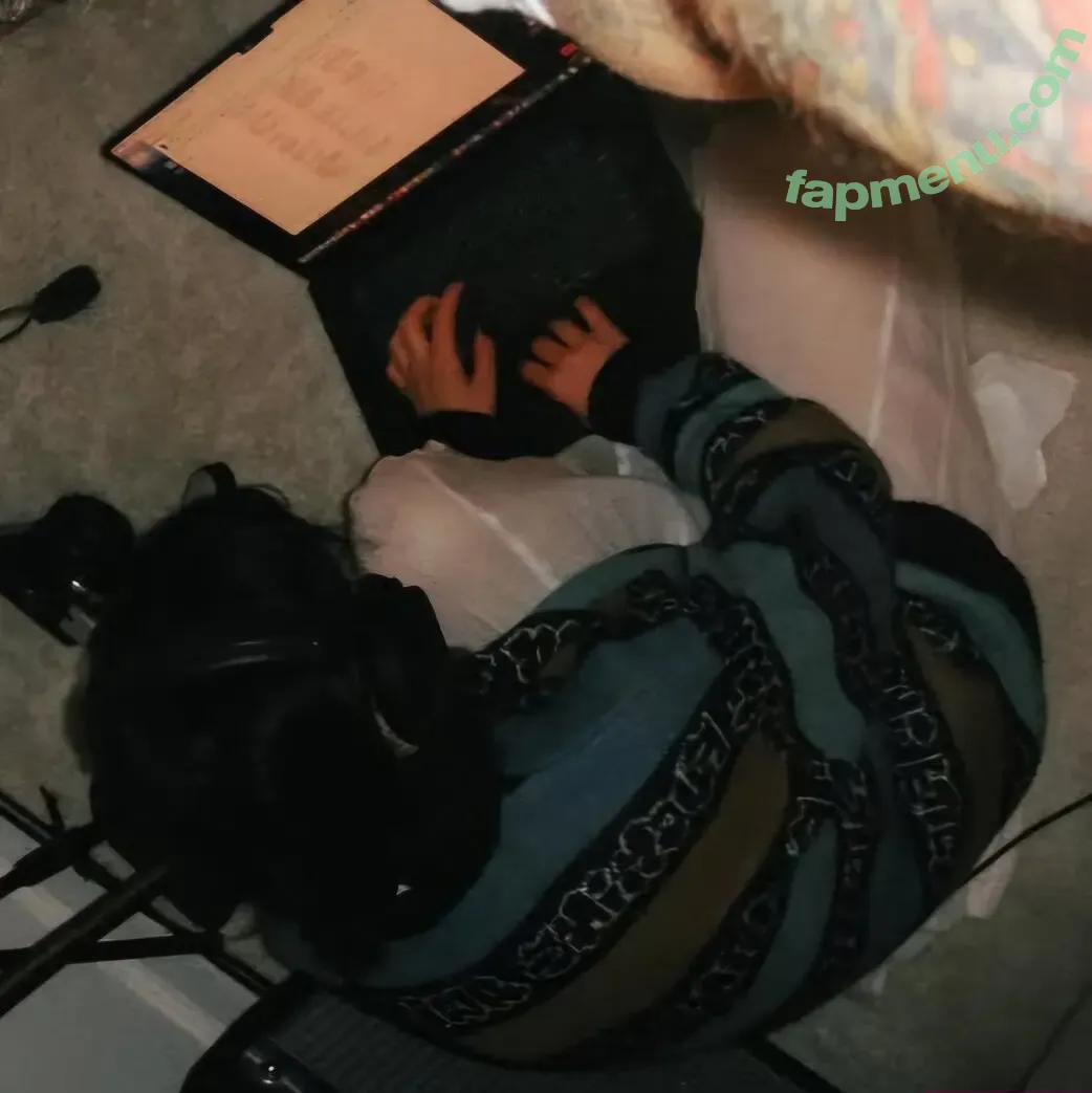 Luna Shadows nude photo #0035 (lunaxshadows / shadowluna)