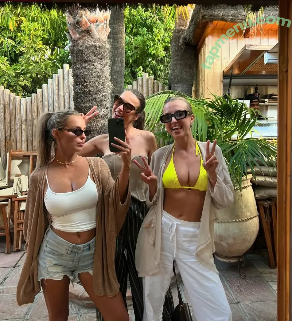 Luna Stevens nude photo #0011 (lunastevens1 / stevensluna)