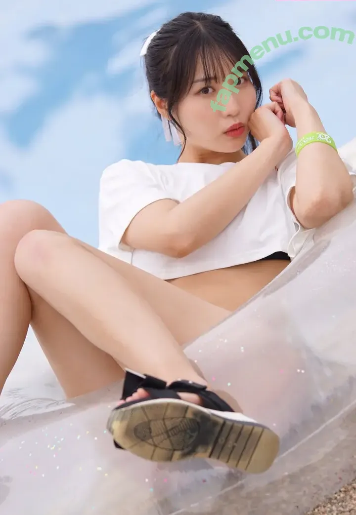Luna Yuuki nude photo #0002 (lunamoon_911 / yuuki.luna)