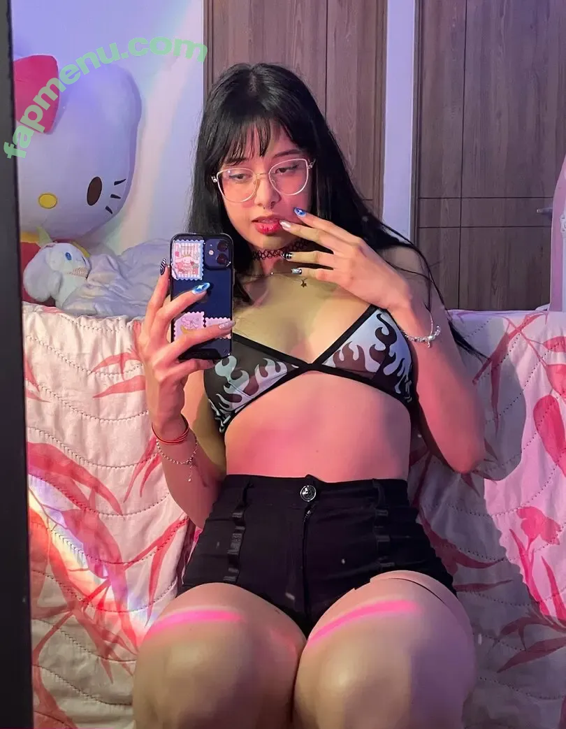 lunabiancagoth nude photo #0012 (lunabiancagoth)