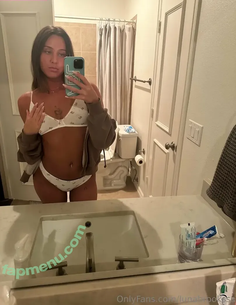 lunabrooksss nude photo #0010 (lunabrooksss)