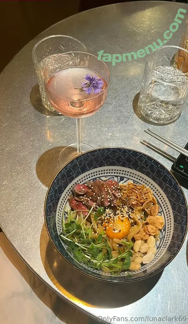 lunaclark69 nude photo #0024 (llunaclark)