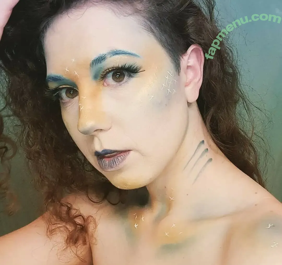 Lunaelamen nude photo #0010 (Lunaecos / RiddleandWisp / lunaecosplay)