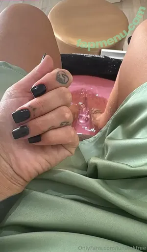  nude photo #0009