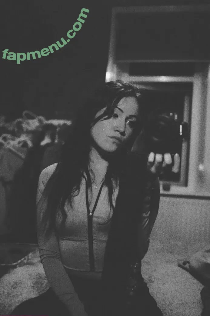 lunalafoe nude photo #0003 (lunaafaeee)