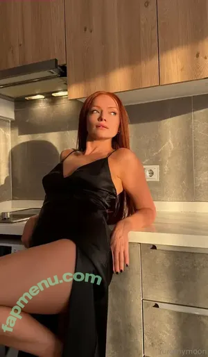 lunalinaluna / lunaluna.luna nude photo #0039