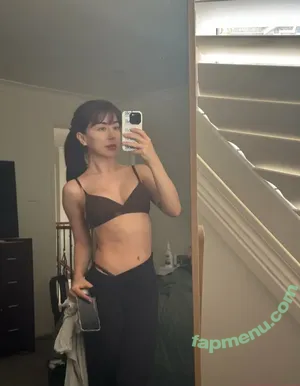 lunalittlesecret / lunaslittlesecret99 nude photo #0048