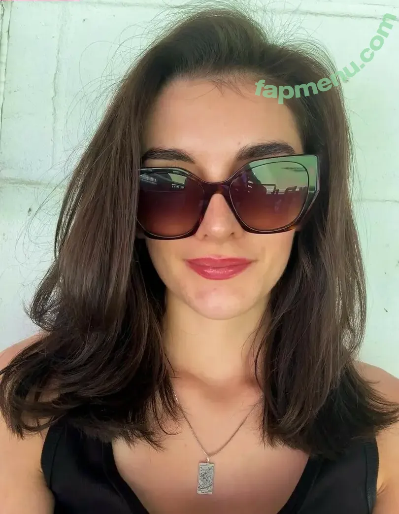 Lunallira nude photo #0038 (Charllotte.jones / Charlottebunnny / charrlottejones)