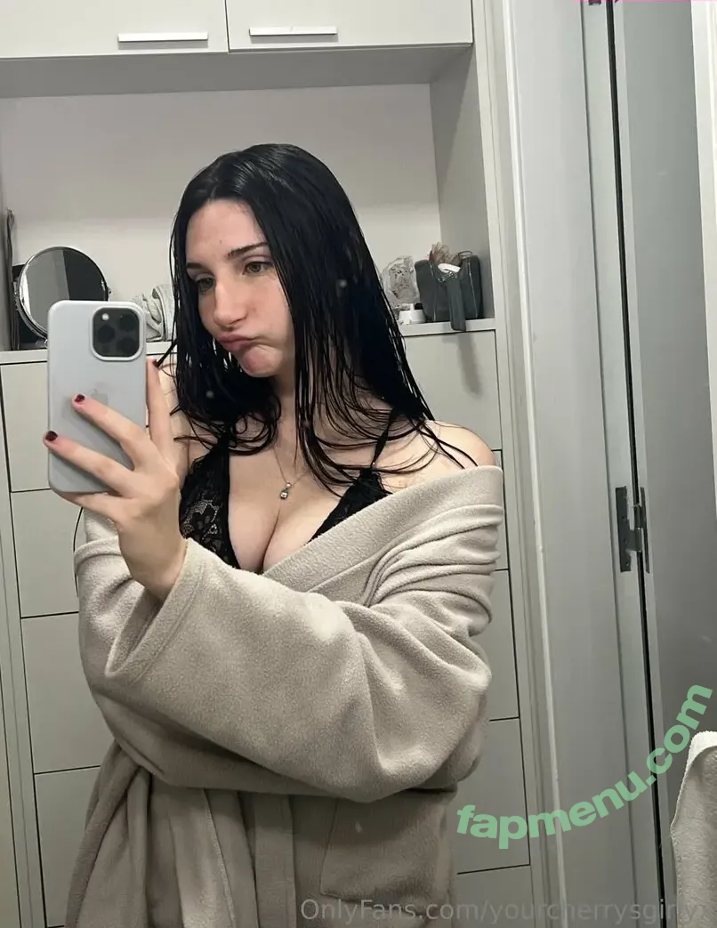 lunaluvx nude photo #0004 (lunaluvx)