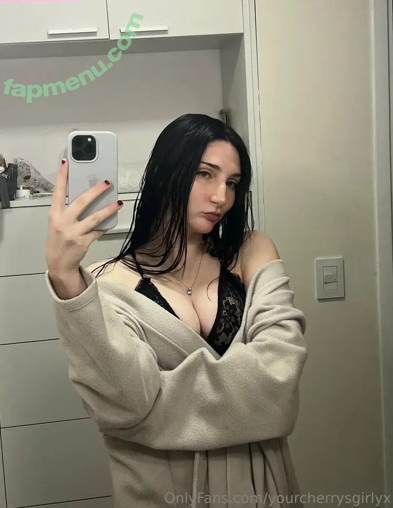 lunaluvx nude photo #0005 (lunaluvx)