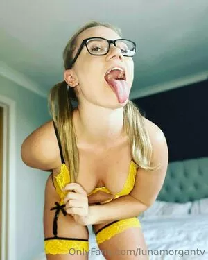 lunamorgantv / luna_morgaciova nude photo #0198