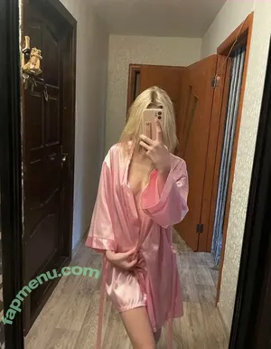 Lunaqueen / Lunateeen / lunaqueeeen / lunaqueeen / lunaqueen.official / lunaqueencb nude photo #0036