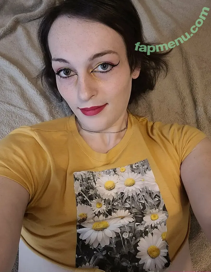 lunarladyy nude photo #0020 (lunarladyyyy)