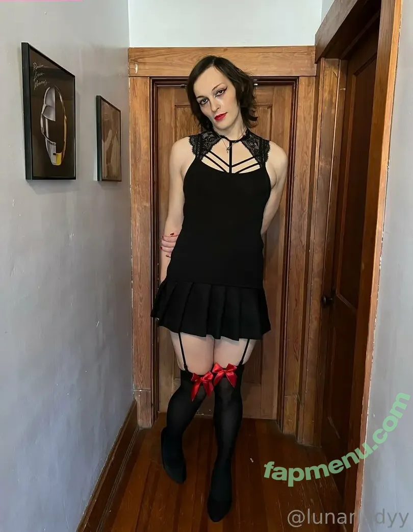 lunarladyy nude photo #0025 (lunarladyyyy)