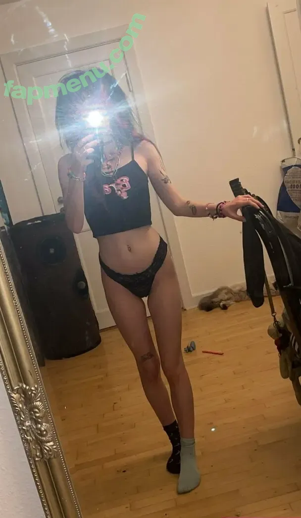lunavampirefree nude photo #0008 (lunavampirefree)