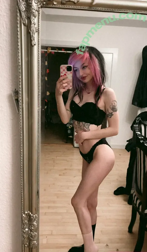 lunavampirefree nude photo #0024 (lunavampirefree)