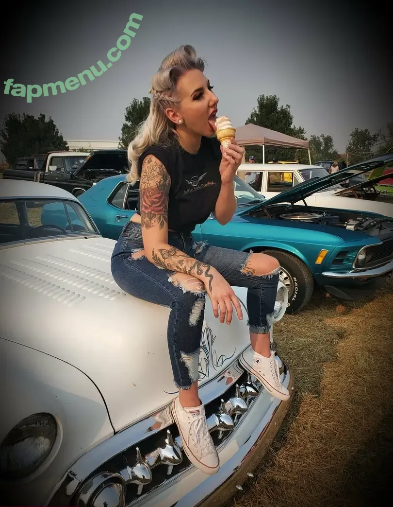 lunavixenbear nude photo #0004 (ts.lunavixen)