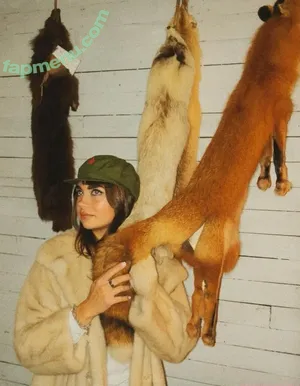 Lunchbaglujan / Haylujan nude photo #0006