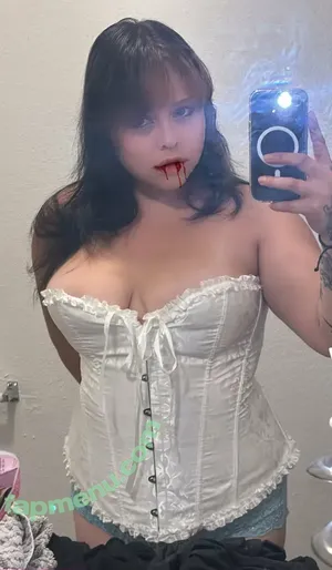 lunitabee / lunitab nude photo #0002