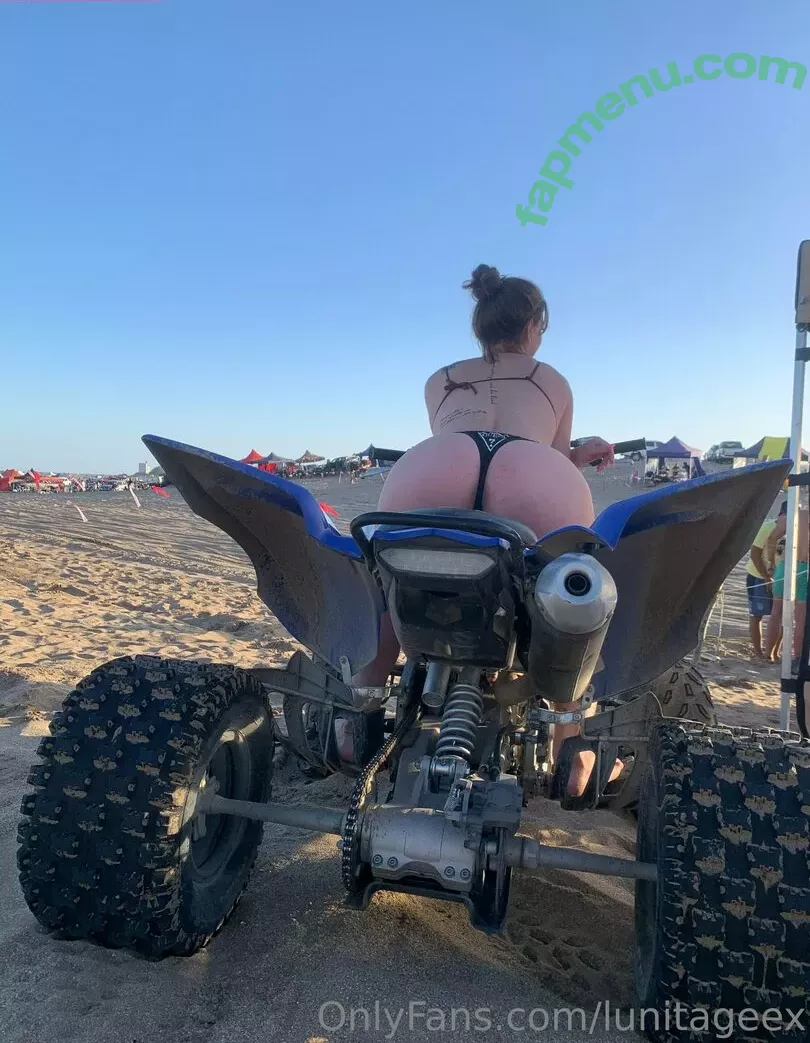 lunitageex nude photo #0003 (lunieeeeeeex)