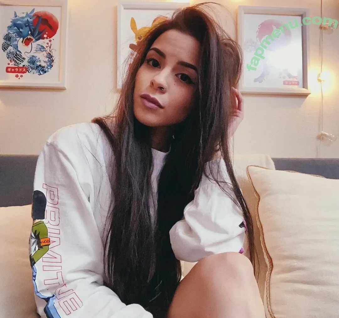 Lunity nude photo #0005 (lunityy)