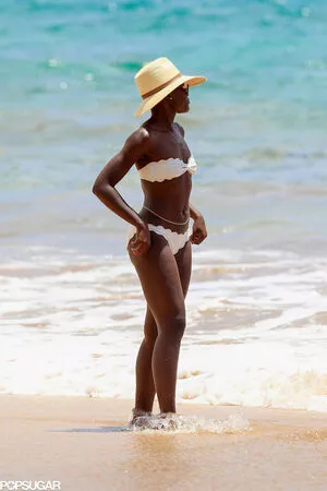 Lupita Nyong'o / lupitanyongo nude photo #0023