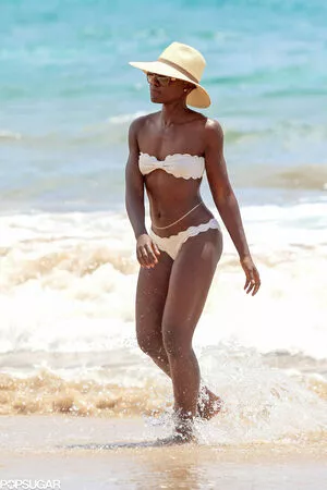 Lupita Nyong'o / lupitanyongo nude photo #0025