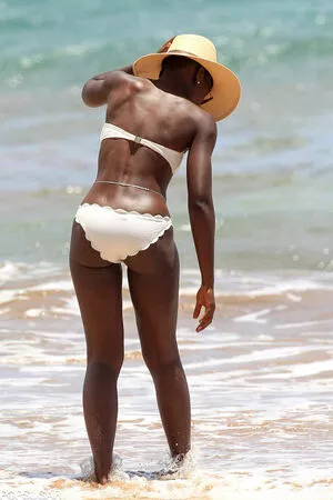 Lupita Nyong'o / lupitanyongo nude photo #0031