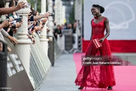 Lupita Nyong'o / lupitanyongo nude photo #0057