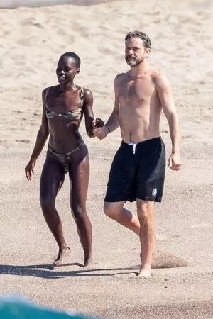 Lupita Nyong'o / lupitanyongo nude photo #0072