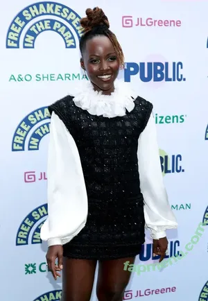 Lupita Nyong'o / lupitanyongo nude photo #0122