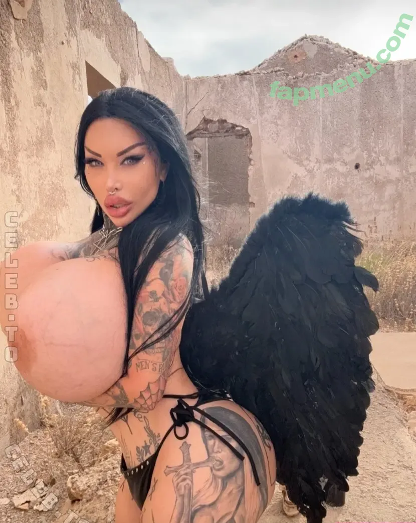 Lurciferadollx nude photo #0053 (Mamievil_Lurcifera / lur_g.m / lurciferad)