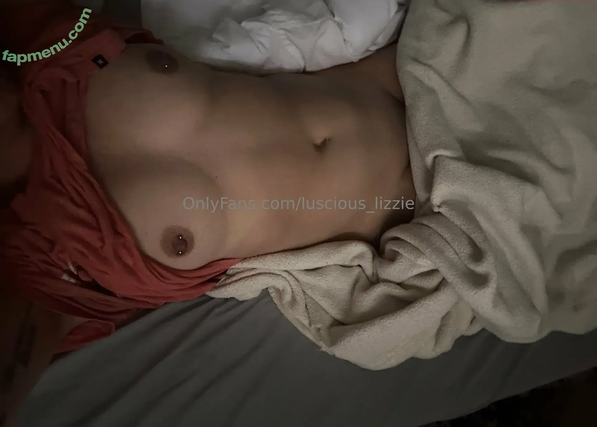 luscious_lizzie nude photo #0032 (itslusciouslizzie)