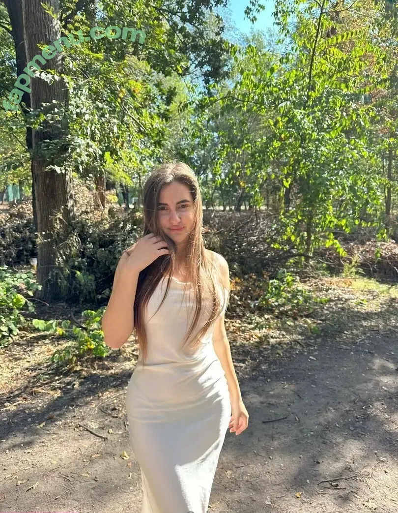 lushkitt3nn nude photo #0004 (lushkitt3nn)