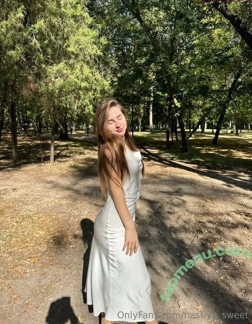 lushkitt3nn nude photo #0005 (lushkitt3nn)