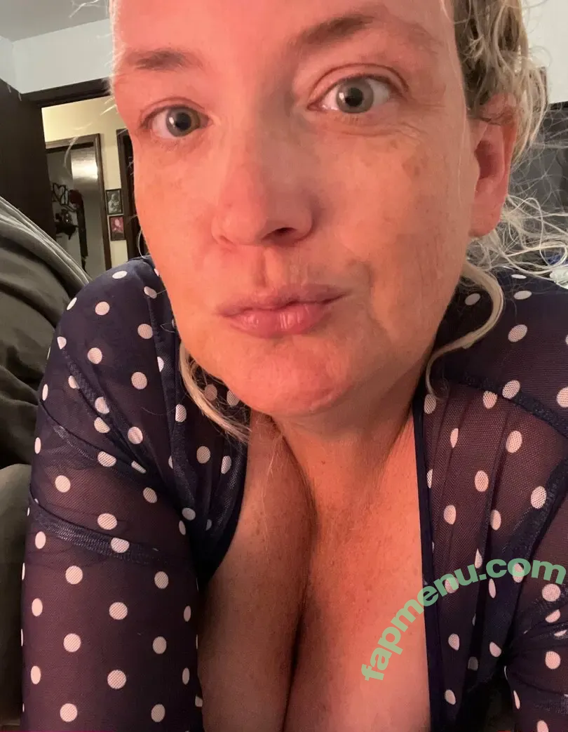 lustkira2 nude photo #0023 (lustkira2)