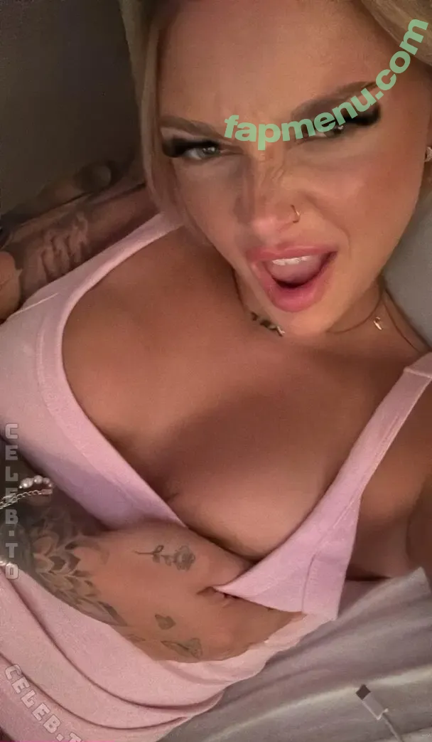 Luuannaaa nude photo #0074 (Luuannaaa)