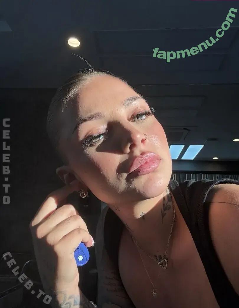 Luuannaaa nude photo #0078 (Luuannaaa)