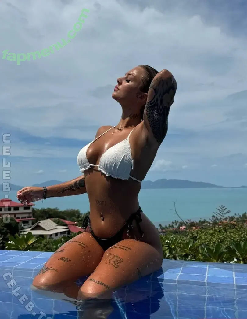 Luuannaaa nude photo #0115 (Luuannaaa)