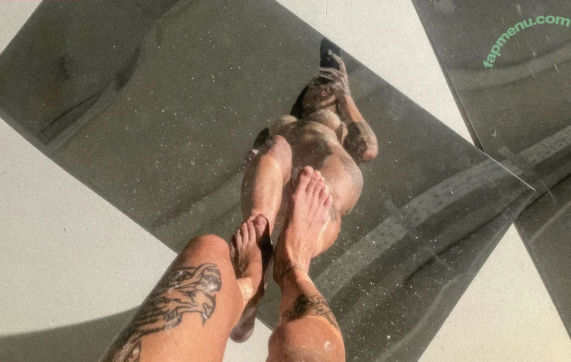 Luuly nude photo #0127 (lluulydavis / luulymach)