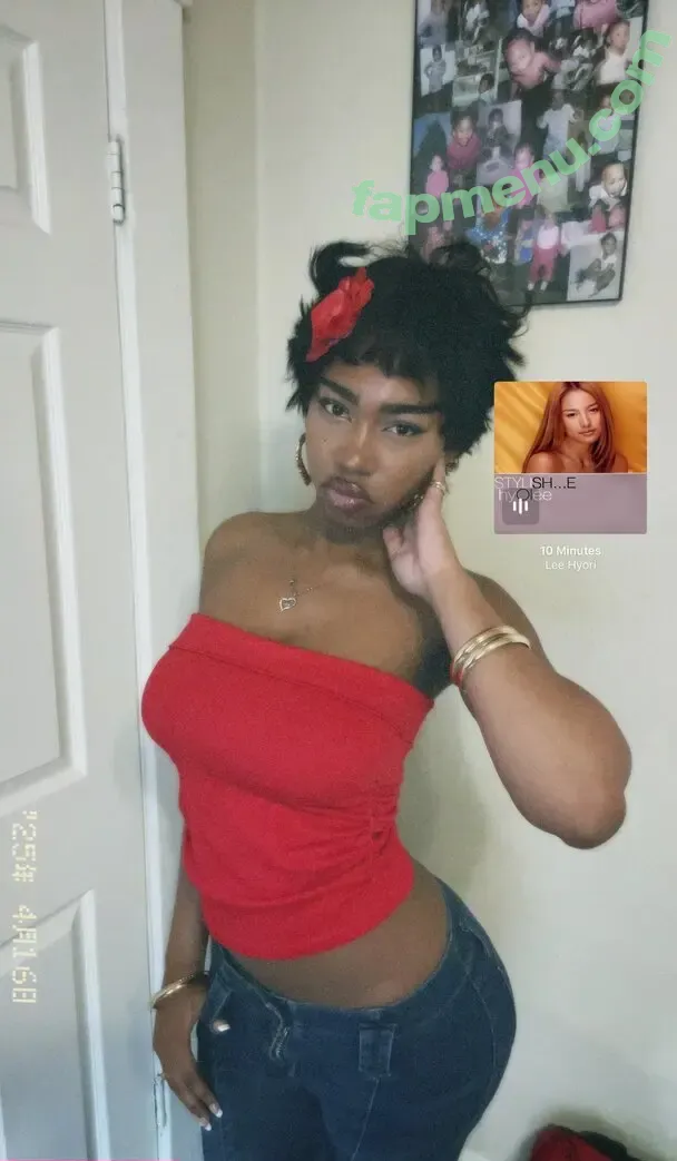 Luva  /  luvxrcos_  /  aluvxrcos_ nude photo #0009 (Ala / luvxrcos_)