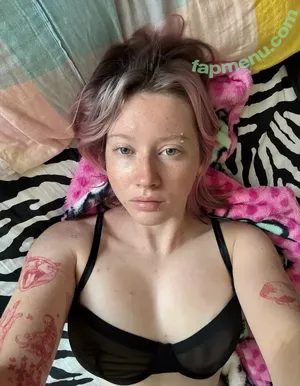 Luvliii / meatloafyyy / shmeatloafyyy nude photo #0333