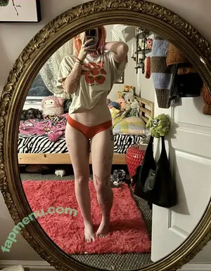 Luvliii / meatloafyyy / shmeatloafyyy nude photo #0460