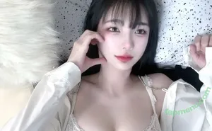 Luvuhiki / Bibiuluv / iamriri / luvki15699 / ohsolovelyk / 리리 / 히키ひき nude photo #0060