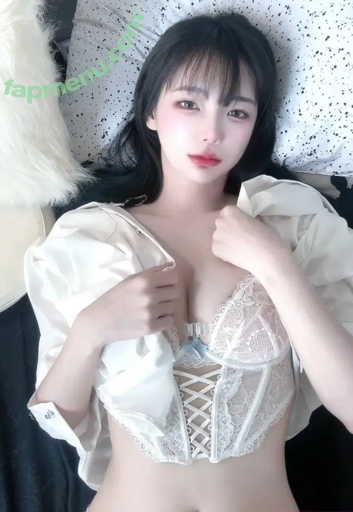 Luvuhiki nude photo #0065 (Bibiuluv / iamriri / luvki15699 / ohsolovelyk / 리리 / 히키ひき)